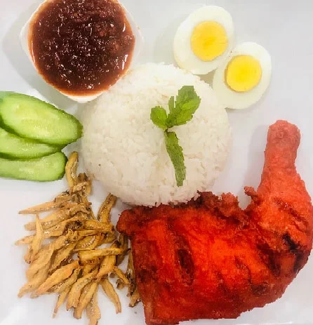 Nasi Lemak (Weekends Only)